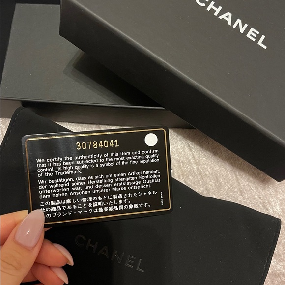 Authentic Chanel 2020 white caviar quilted classic mini chain belt bag - Picture 13 of 14